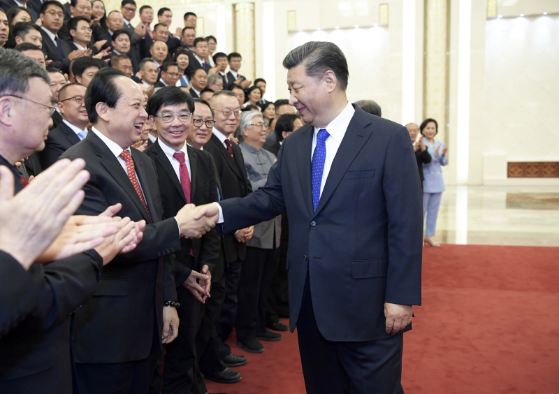 2019年5月28日，習(xí)近平主席在人民大會(huì)堂親切接見(jiàn)舒心先生